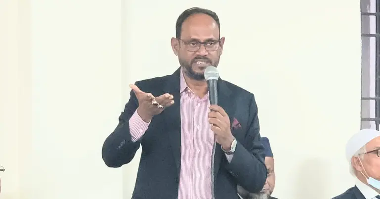 মৎস্য ও প্রাণিসম্পদ প্রতিমন্ত্রী সুলতান সালাউদ্দিন টুকু